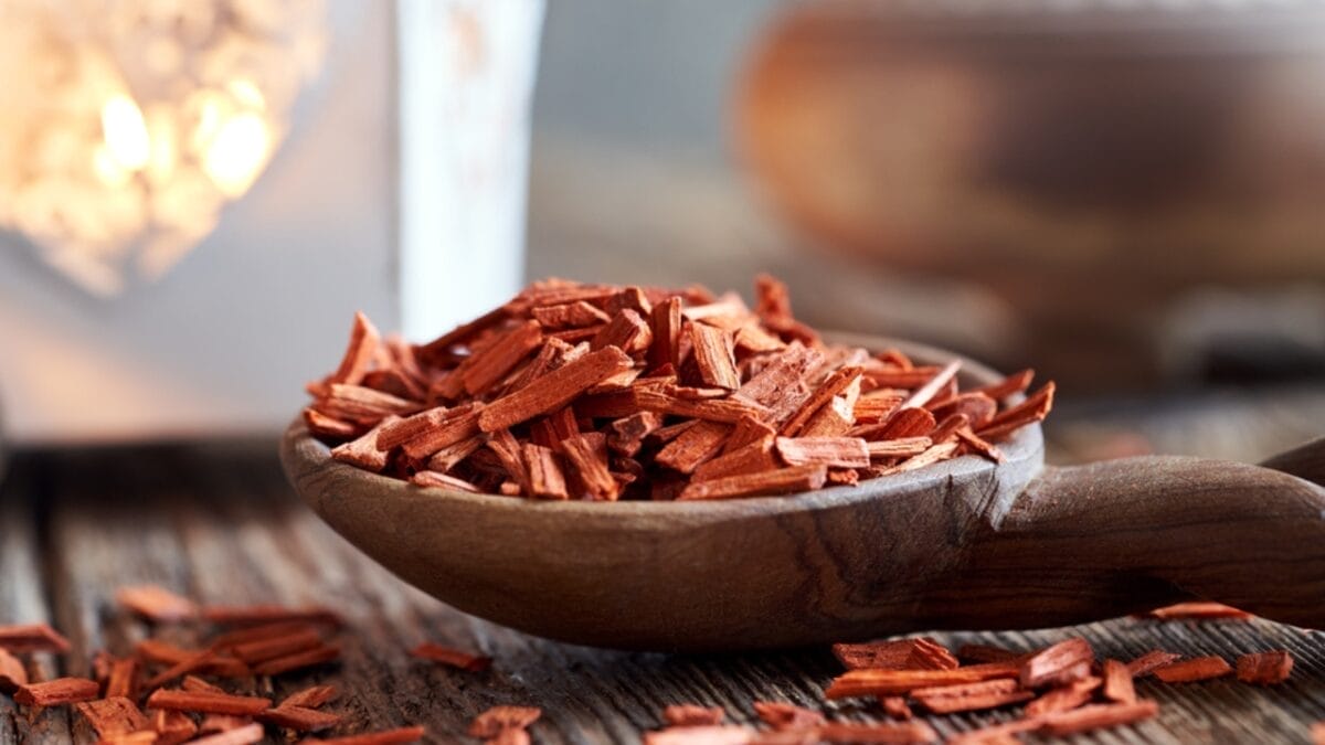 10 Fragrances to Boost Positivity in Your Home with Good Feng Shui 10 10 Fragrances to Boost Positivity in Your Home with Good Feng Shui - sandalwood dp545727856