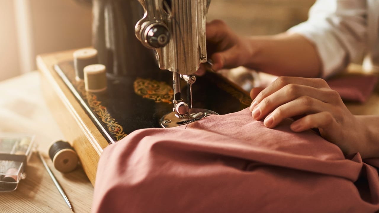 21 Lost Pioneer Skills That Few People Know Today - sewing ss1038605311