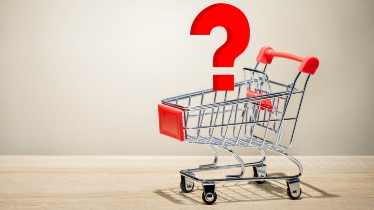 12 Tiny Habits to Prevent Your Home from Descending into Clutter Chaos 9 12 Tiny Habits to Prevent Your Home from Descending into Clutter Chaos - shopping cart ss2195192669