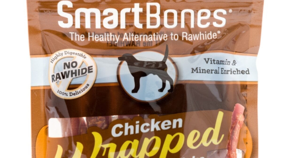 17 Dog Treat Brands with Ingredients to Steer Clear Of 6 17 Dog Treat Brands with Ingredients to Steer Clear Of - smart bones treats ss787983220