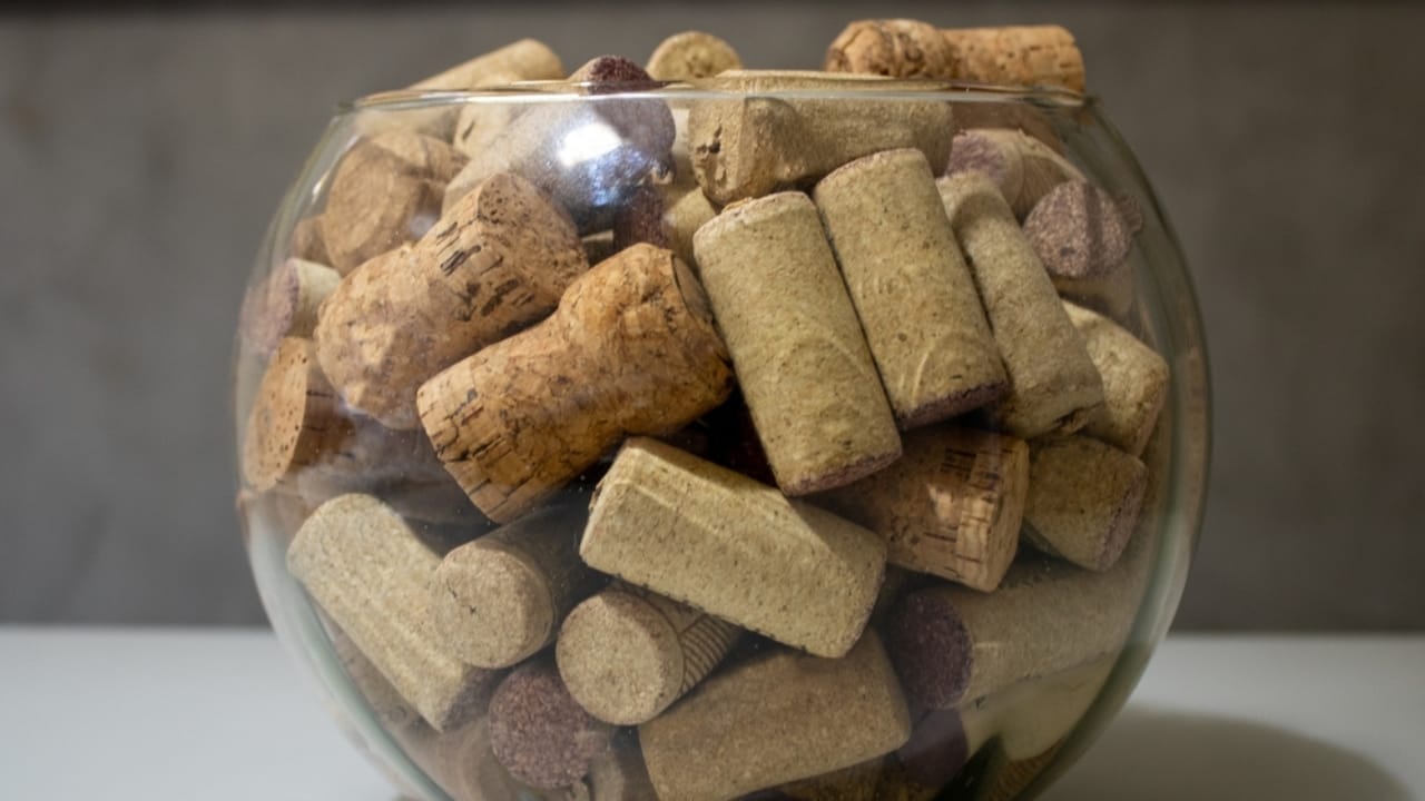 10 Creative Ways Gardeners Can Reuse Wine Corks 6 10 Creative Ways Gardeners Can Reuse Wine Corks - wine cork in jar ss2323140267