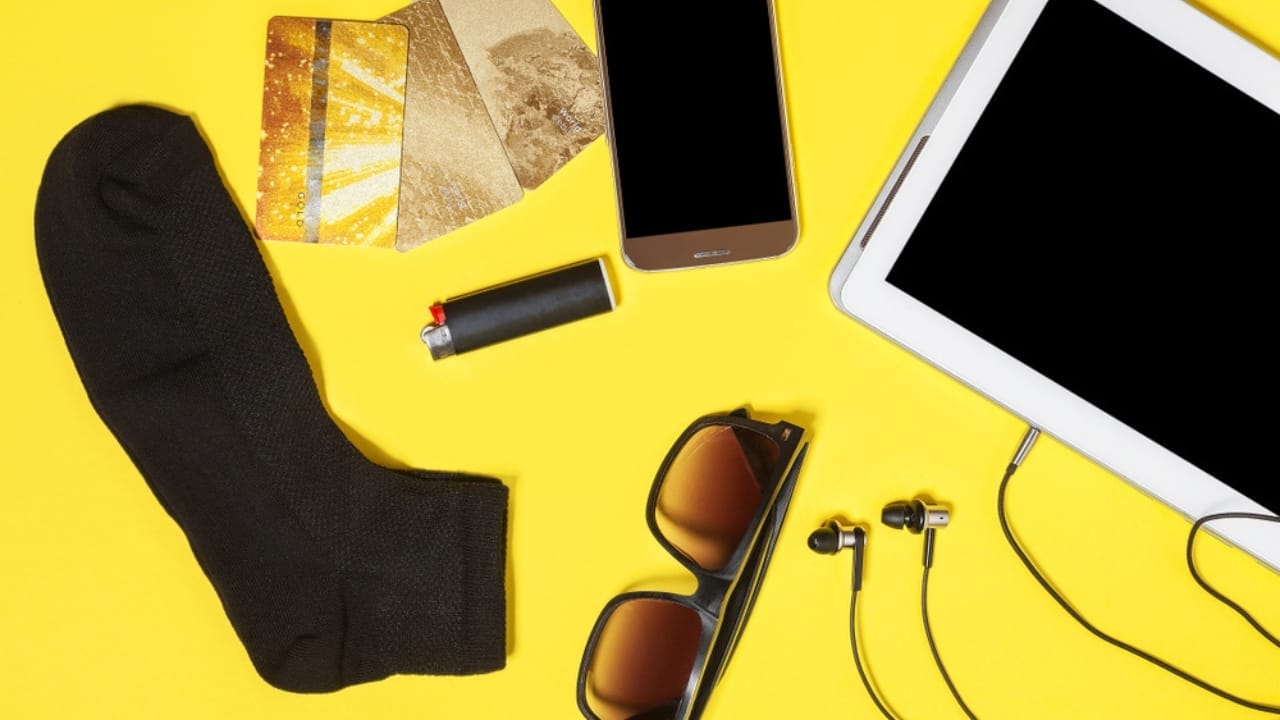 Old Socks, New Purpose: 20 Clever Ways to Reuse Them 14 Old Socks, New Purpose: 20 Clever Ways to Reuse Them - Accessories and sock ss1135310909