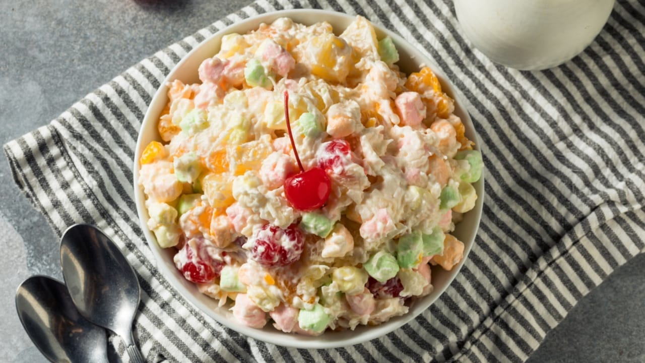14 American Food Classics Losing Popularity 3 14 American Food Classics Losing Popularity - Ambrosia Salad ss2020667318