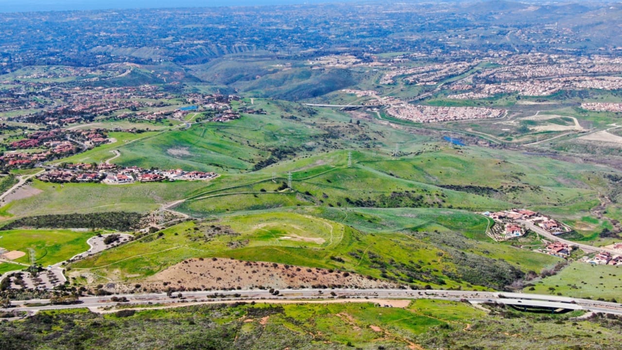 50 of the Best Dog-Friendly Hotels in the U.S. 6 50 of the Best Dog-Friendly Hotels in the U.S. - California Carmel Valley dp295391806