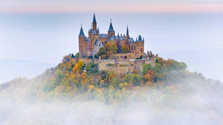 The Mystical German Castle Perched High in the Clouds 4 The Mystical German Castle Perched High in the Clouds - Hohenzollern Castle ss604031651