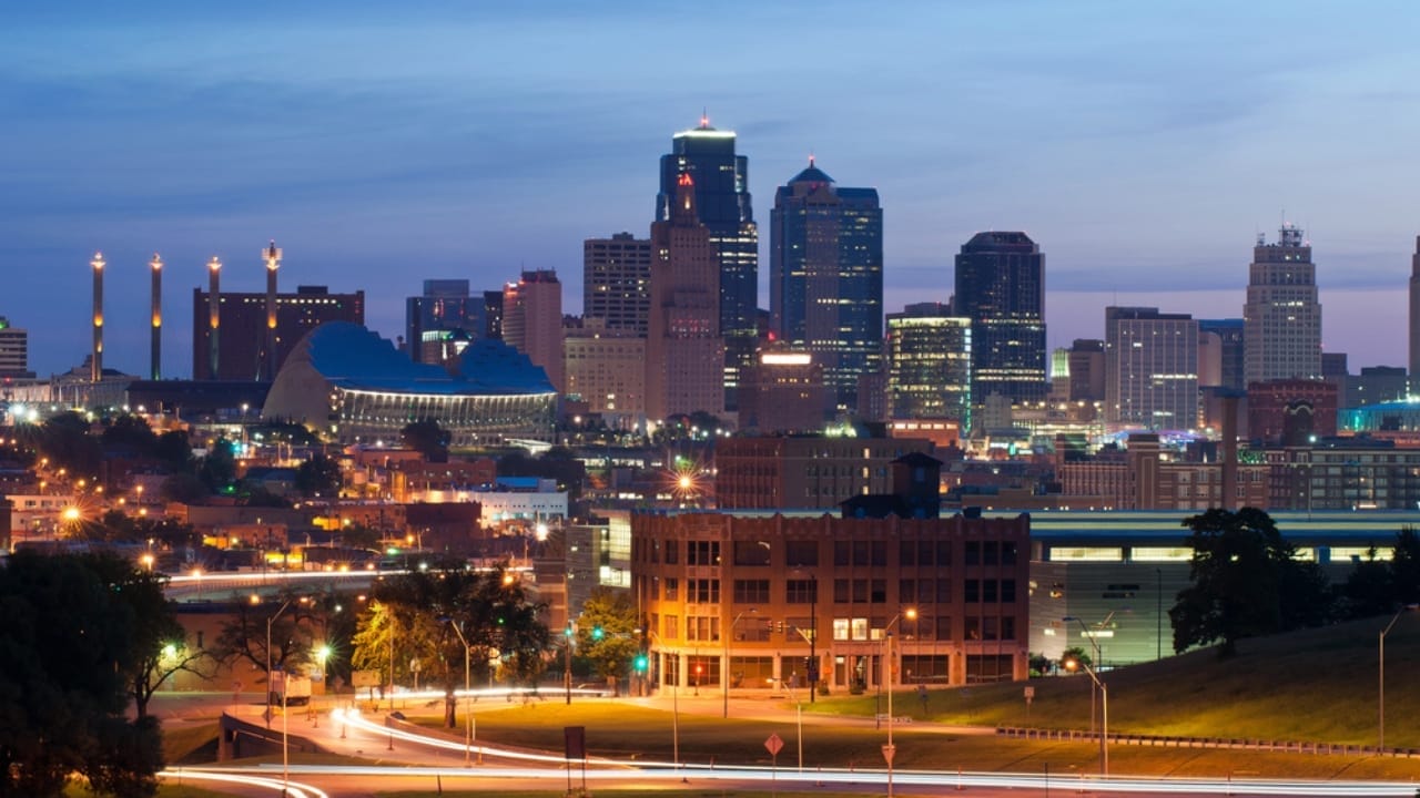 America's Unfriendliest Cities: Where Warm Welcomes Are Rare 17 America's Unfriendliest Cities: Where Warm Welcomes Are Rare - Kansas city dp11674969