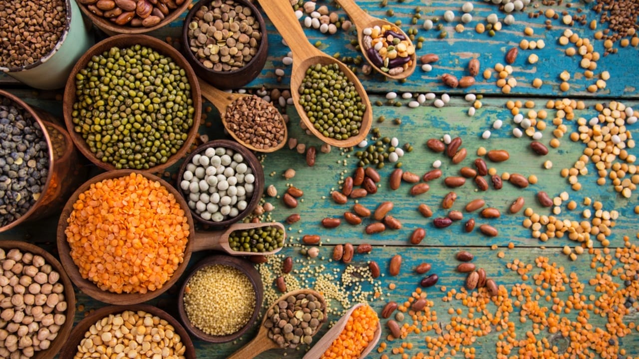 19 Ways to Slash Your Food Costs Without Sacrificing Quality 20 19 Ways to Slash Your Food Costs Without Sacrificing Quality - Legumes dp108278634