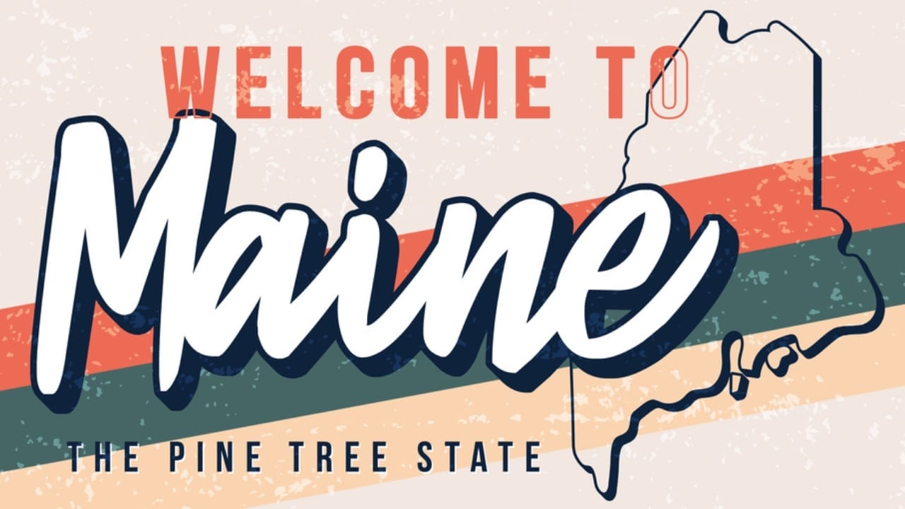 50 of the Best Dog-Friendly Hotels in the U.S. 20 50 of the Best Dog-Friendly Hotels in the U.S. - Maine sign dp397934292