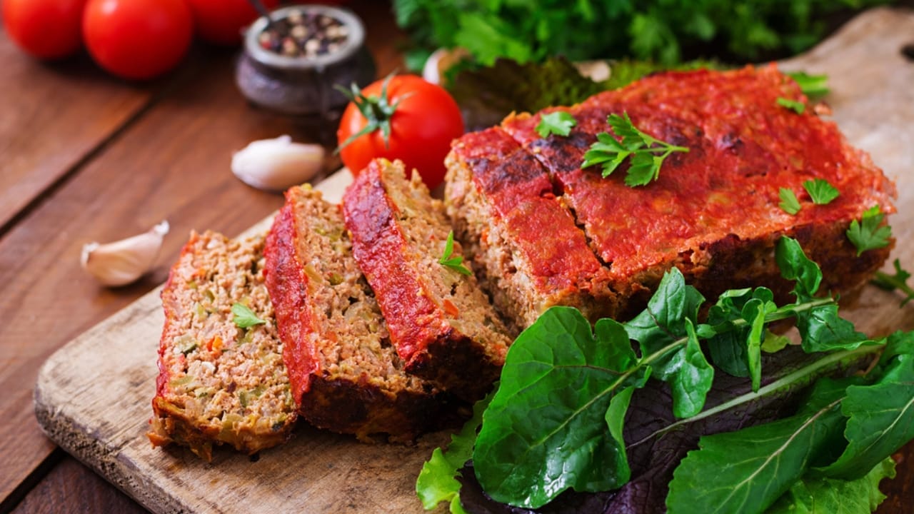 14 American Food Classics Losing Popularity 10 14 American Food Classics Losing Popularity - Meatloaf dp127988254