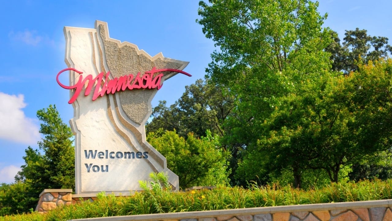 50 of the Best Dog-Friendly Hotels in the U.S. 24 50 of the Best Dog-Friendly Hotels in the U.S. - Minnesota sign ss2376309819