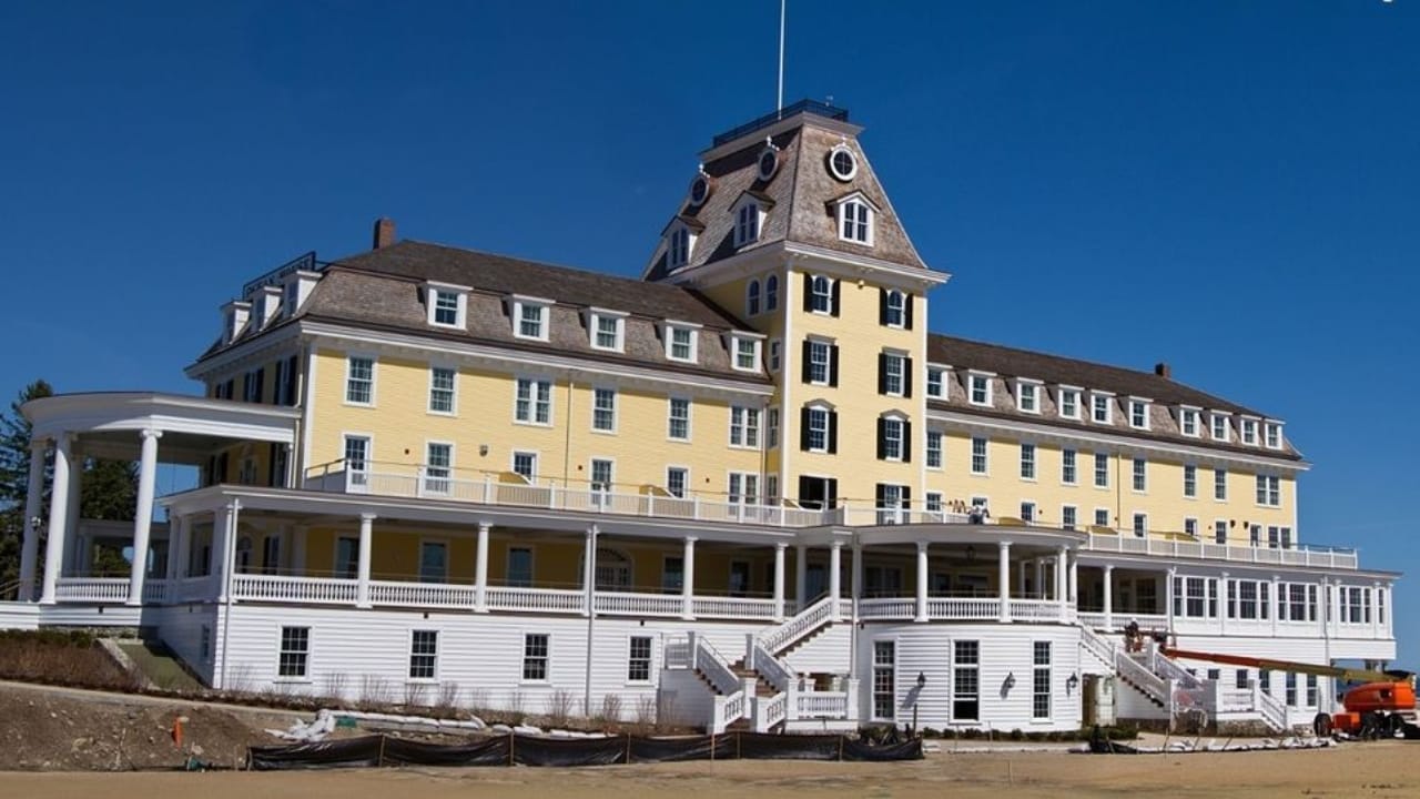 50 of the Best Dog-Friendly Hotels in the U.S. 40 50 of the Best Dog-Friendly Hotels in the U.S. - Ocean House wc 1