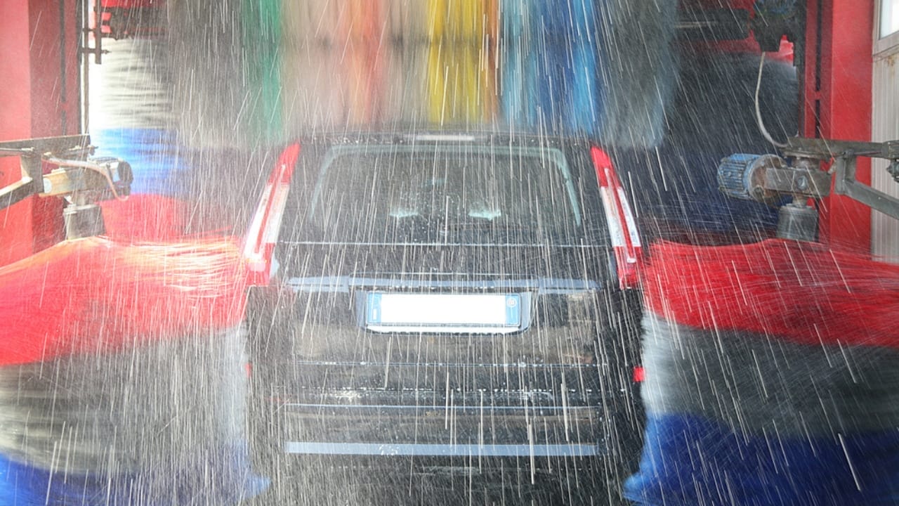 Automatic Car Washes May Be Costing You More Than You Think 8 Automatic Car Washes May Be Costing You More Than You Think - Running water car wash dp178701744