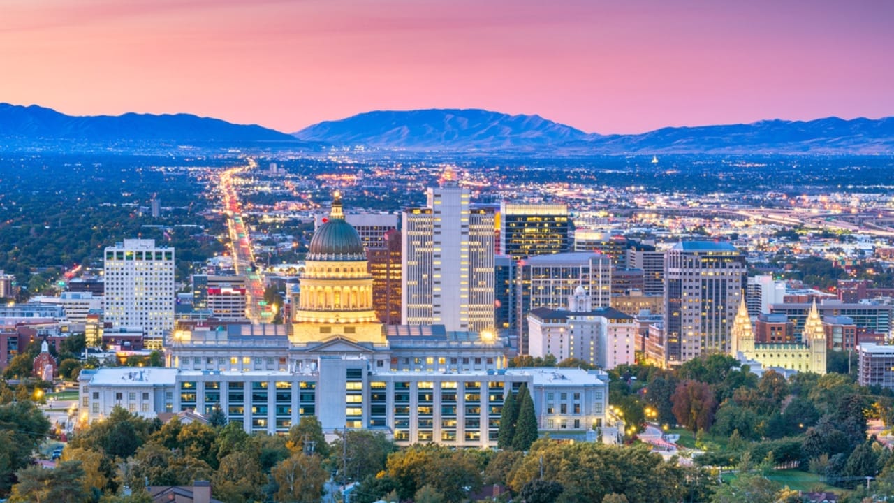 10 Driest States in the U.S. Where Rain is Rare & Sunshine is Plentiful 3 10 Driest States in the U.S. Where Rain is Rare & Sunshine is Plentiful - Salt Lake City Utah dp312917710