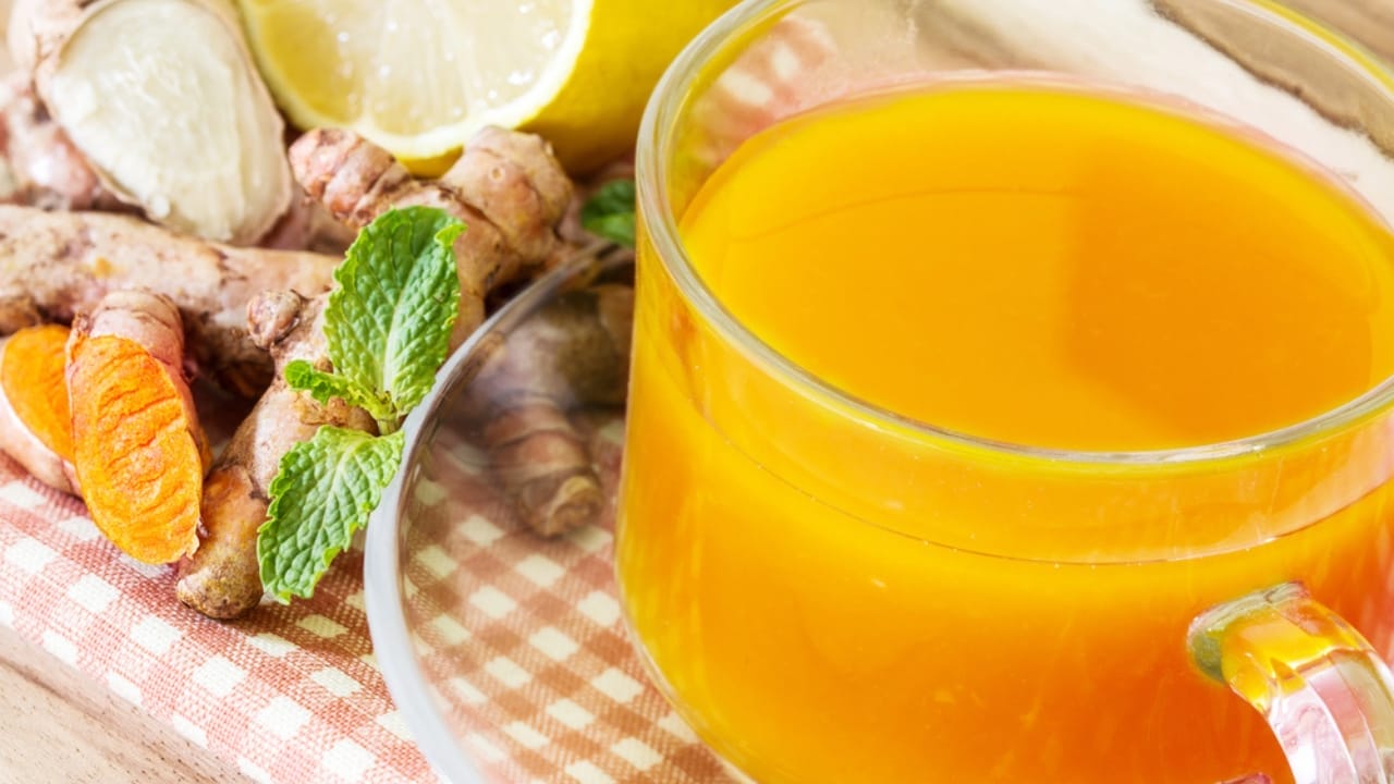 10 Anti-Inflammatory Teas to Boost Your Health 3 10 Anti-Inflammatory Teas to Boost Your Health - Tumeric tea in a cup dp157496794