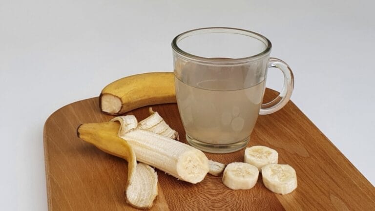 What Happens to Your Body When You Drink Banana Tea at Night 10 What Happens to Your Body When You Drink Banana Tea at Night - banana peal tea ss2370209423