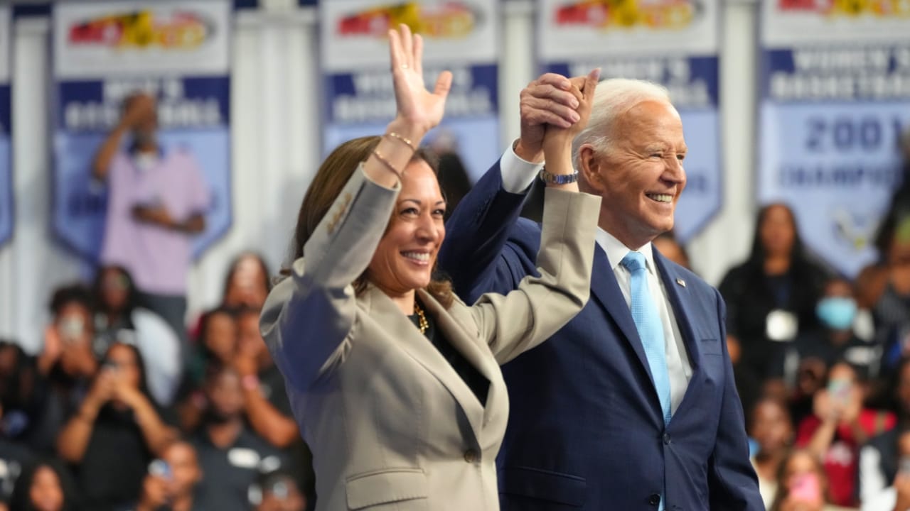 Harris Endorses Biden’s Tax Proposal, Including New Taxes on Home Sales - biden harris ss2503654555