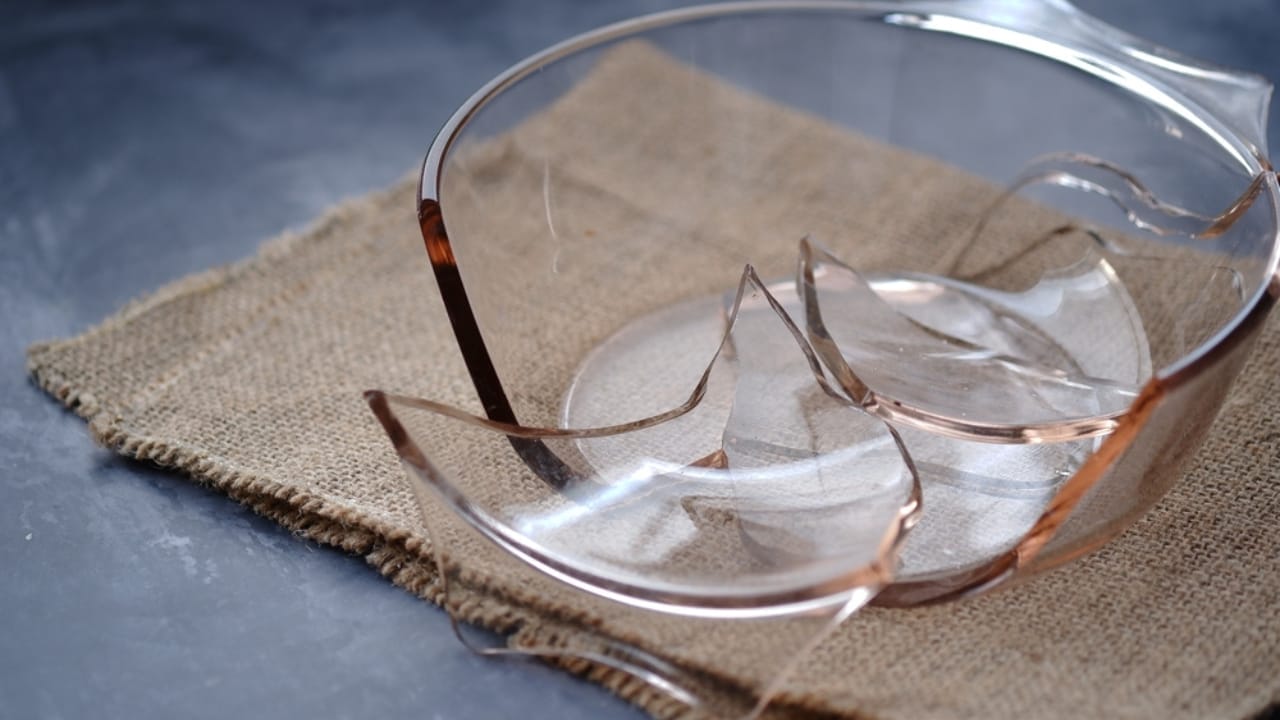 10 Kitchen Items You Need to Get Rid of Immediately -