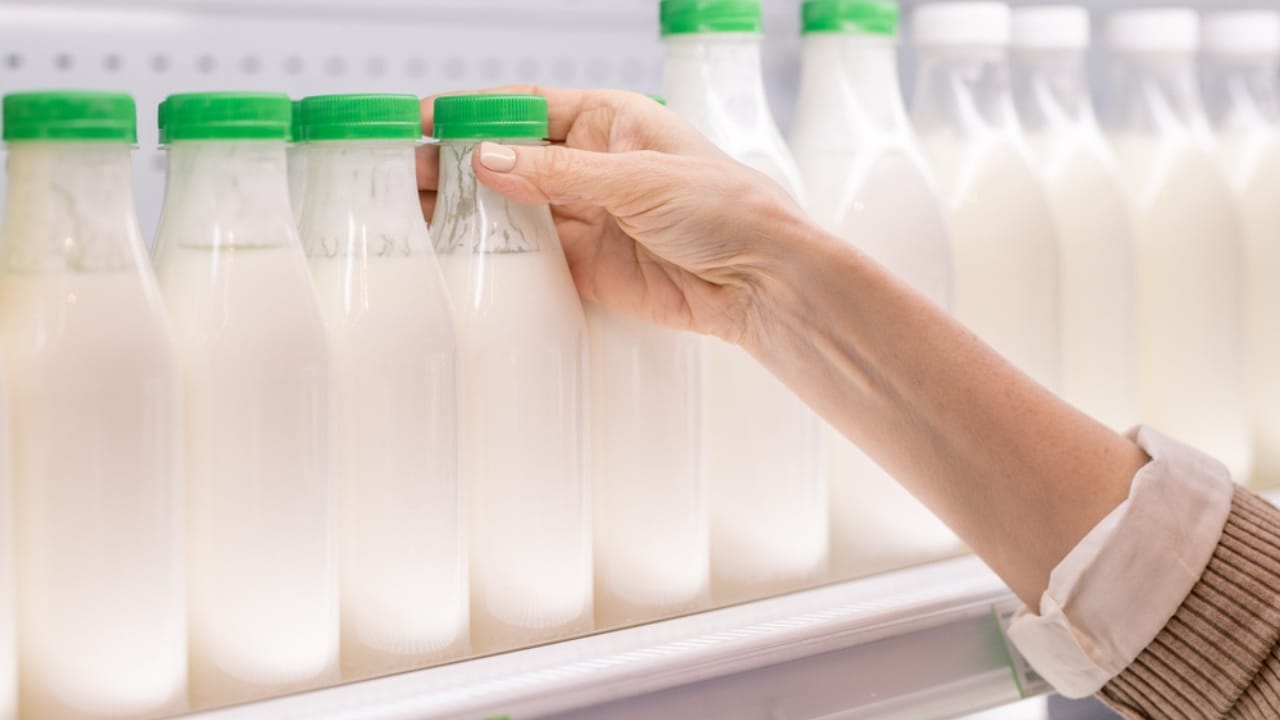 16 Foods at Walmart You Should Skip for Better Value - buying organic milk dp372336602