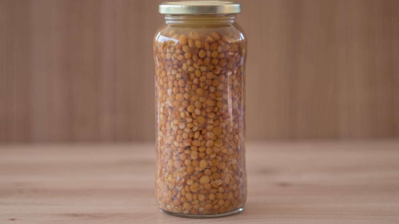 15 Underappreciated Canned Foods You Shouldn’t Overlook 4 15 Underappreciated Canned Foods You Shouldn’t Overlook - canned lentils dp408419520