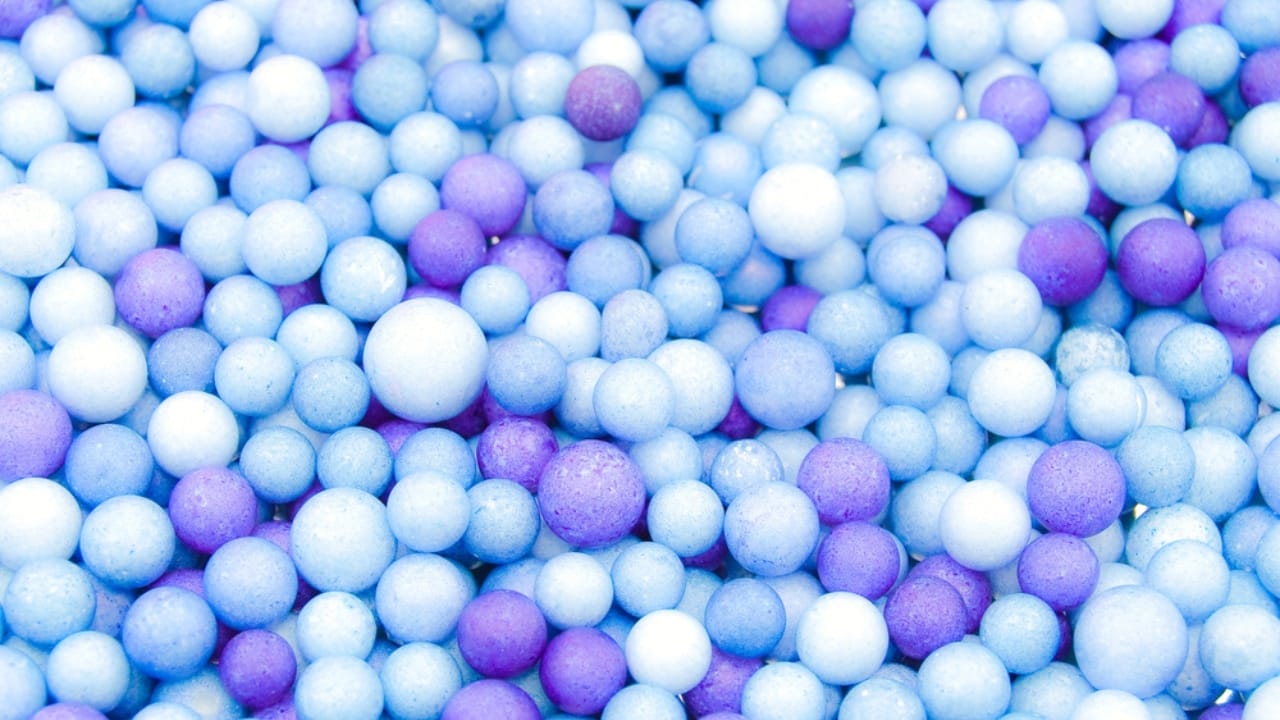 10 Smart Ways to Eliminate Cat Litter Odor from Your Home 4 10 Smart Ways to Eliminate Cat Litter Odor from Your Home - deodorizer dp1946062