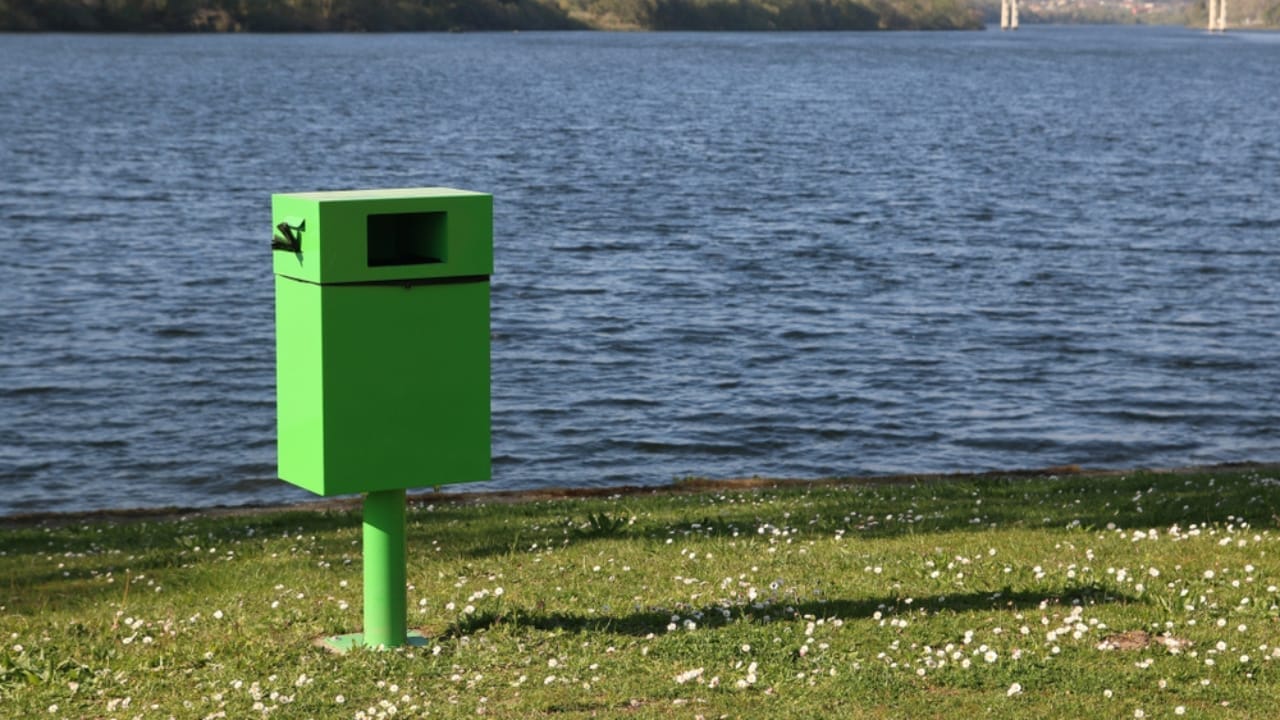 15 Reasons Why Dog Poop is a Serious Health Hazard 4 15 Reasons Why Dog Poop is a Serious Health Hazard -