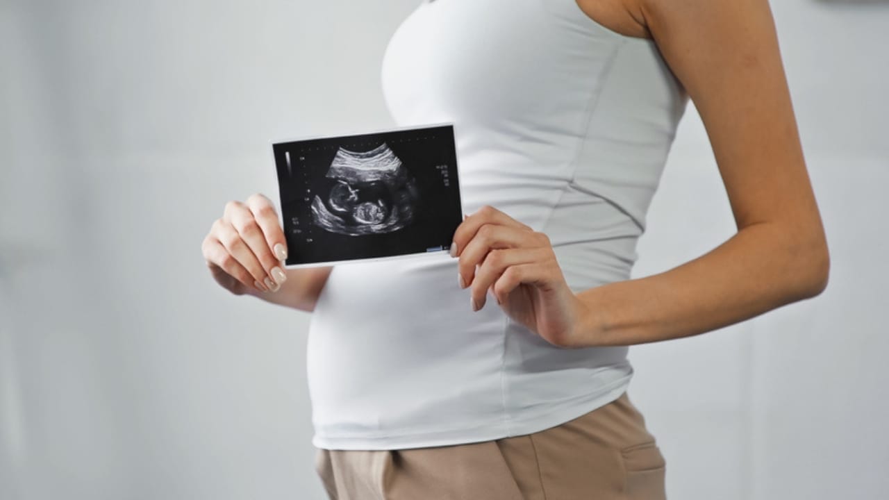 EPA's Rare Emergency Action Targets Weedkiller Threatening Unborn Babies 3 EPA's Rare Emergency Action Targets Weedkiller Threatening Unborn Babies - pregnant woman showing ultrasound dp459917630