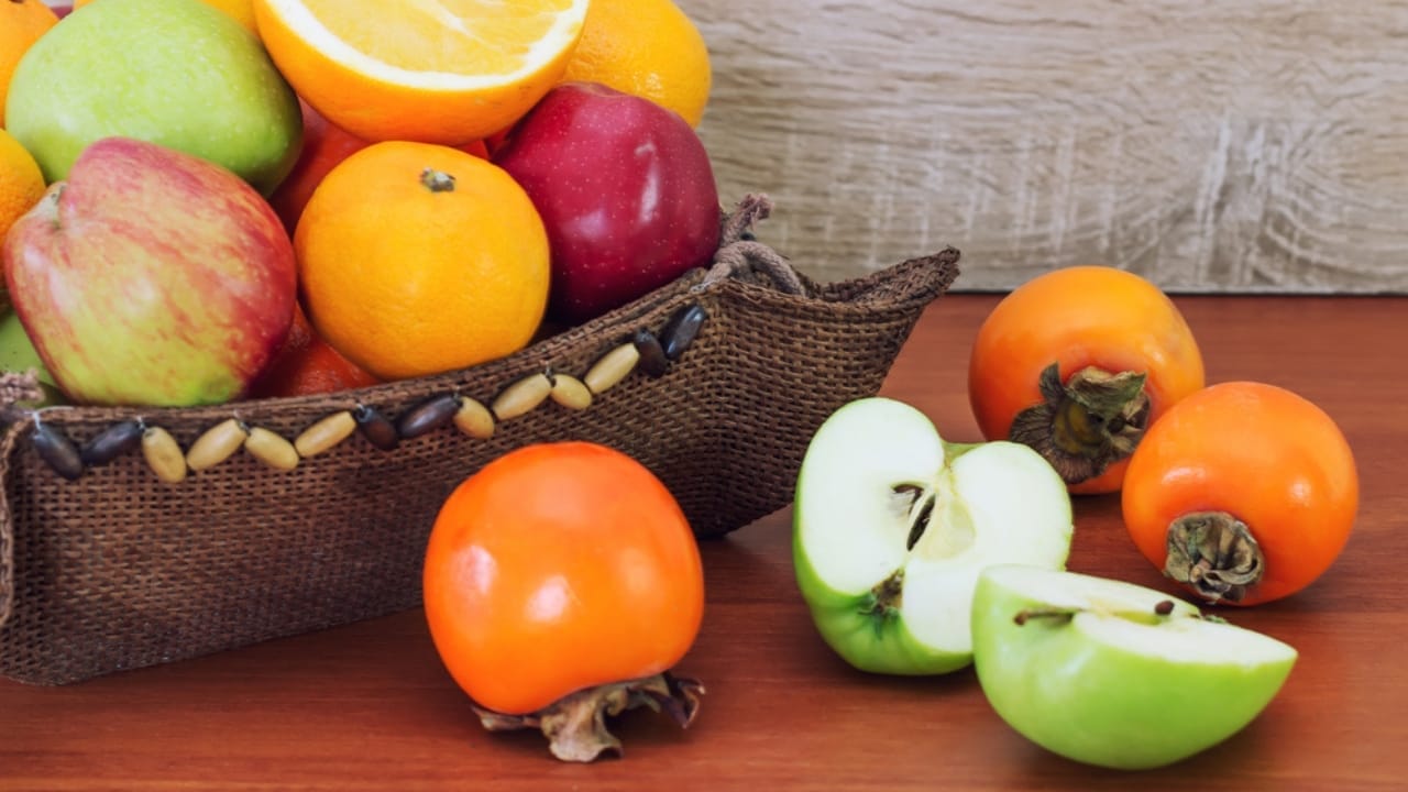 13 Countertop Items to Ditch for a Sleeker, Designer-Approved Kitchen 8 13 Countertop Items to Ditch for a Sleeker, Designer-Approved Kitchen - Fruit basket ss761315074