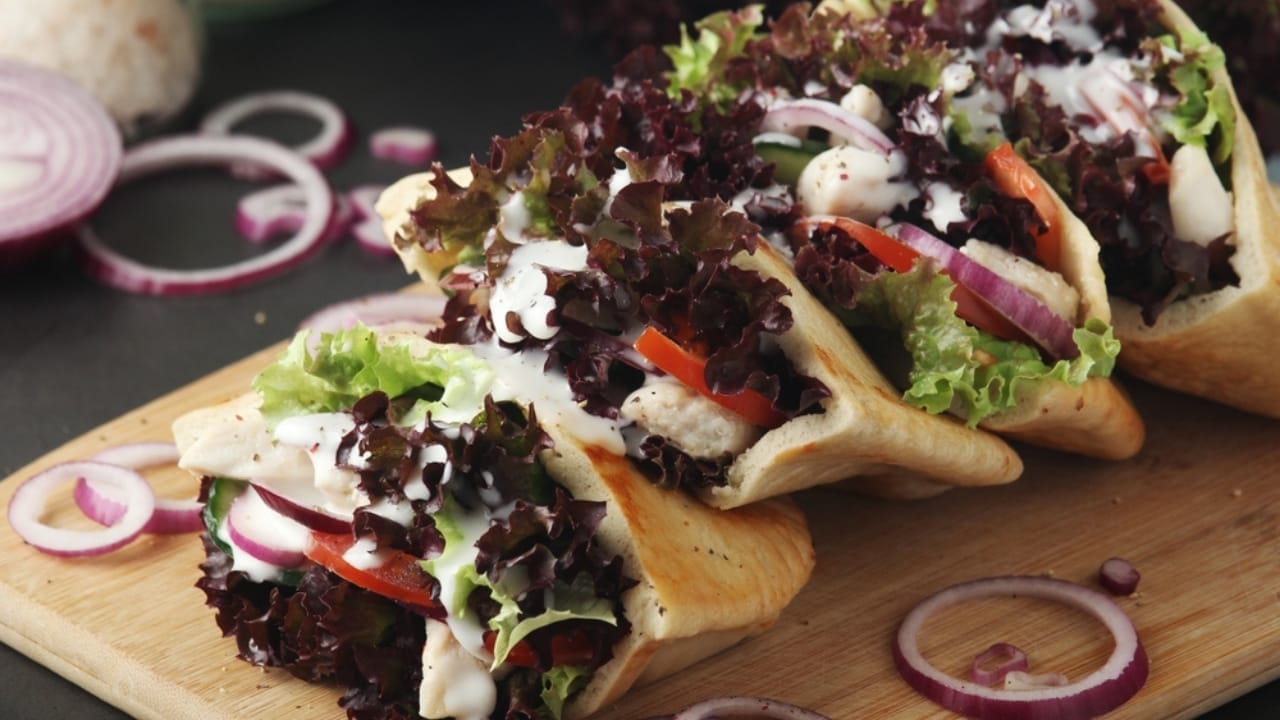 Spice Up Your Midday Meal with These 23 Delightful Cold Lunch Ideas 9 Spice Up Your Midday Meal with These 23 Delightful Cold Lunch Ideas - Greek Salad Pita Pockets ss2325751313