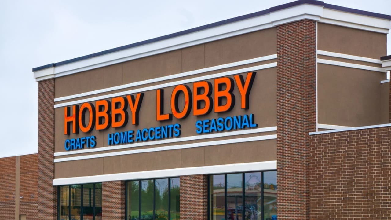 18 Stores Where Your Dog Gets VIP Treatment 18 18 Stores Where Your Dog Gets VIP Treatment - Hobby Lobby dp82172260