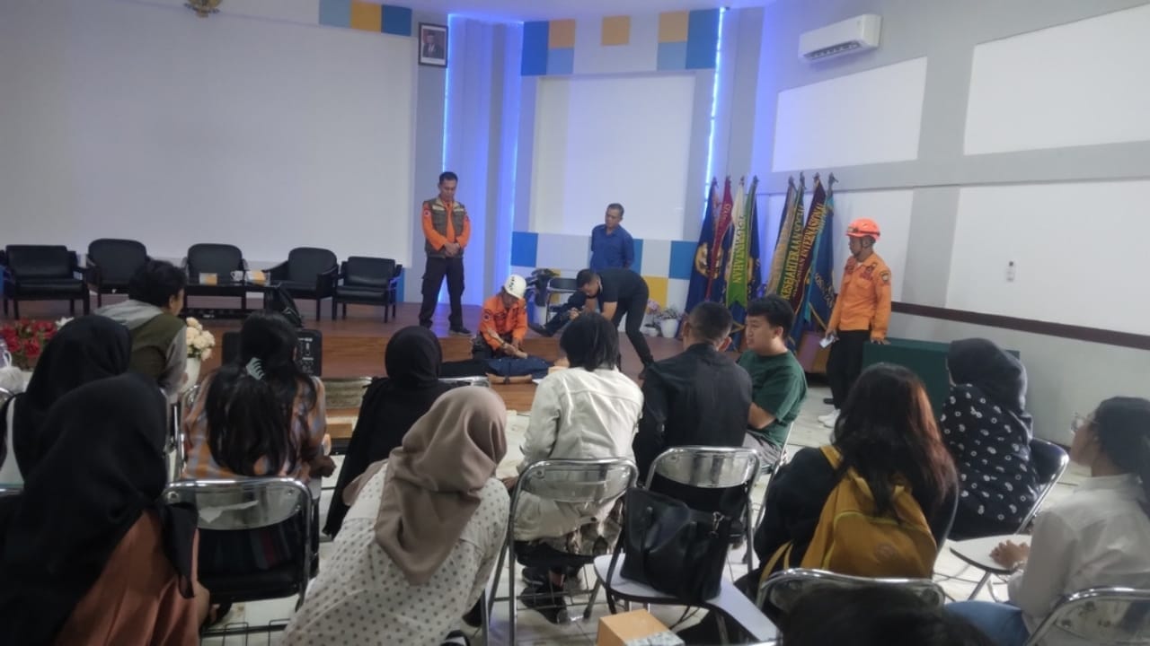 13 Reasons Prepping Might Not Be Worth Your Time after All 7 13 Reasons Prepping Might Not Be Worth Your Time after All - Lecture on disaster mitigation ss2399436411