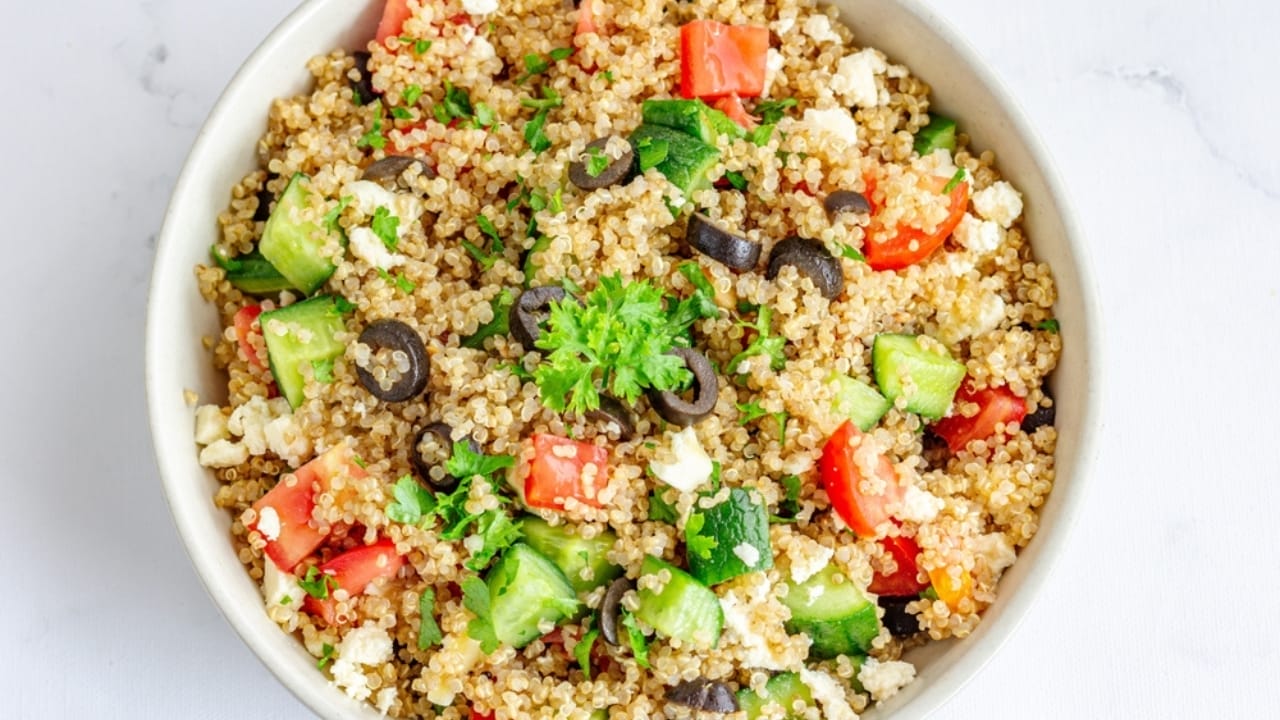 Spice Up Your Midday Meal with These 23 Delightful Cold Lunch Ideas 5 Spice Up Your Midday Meal with These 23 Delightful Cold Lunch Ideas - Mediterranean Quinoa Bowl ss2226536795
