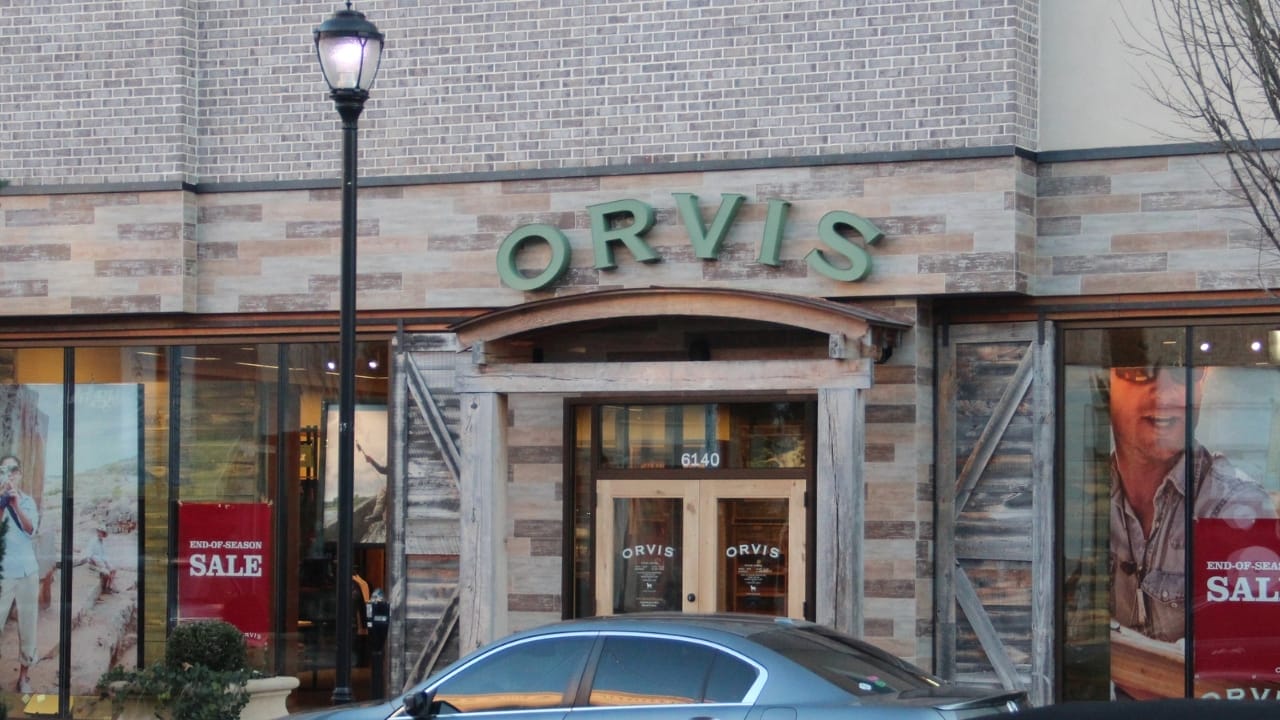 18 Stores Where Your Dog Gets VIP Treatment - Orvis wc
