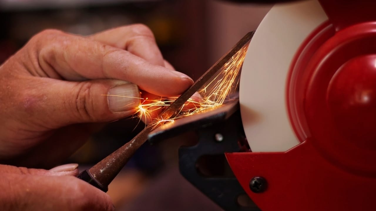 Bring Your Dull Drill Bits Back to Life with These Pro Sharpening Techniques 4 Bring Your Dull Drill Bits Back to Life with These Pro Sharpening Techniques - bench grinder ss2051717759