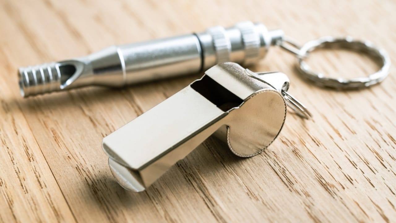 20 Skills Everyone Should Master in Uncertain Times 8 20 Skills Everyone Should Master in Uncertain Times - emergency whistle ss2508728229