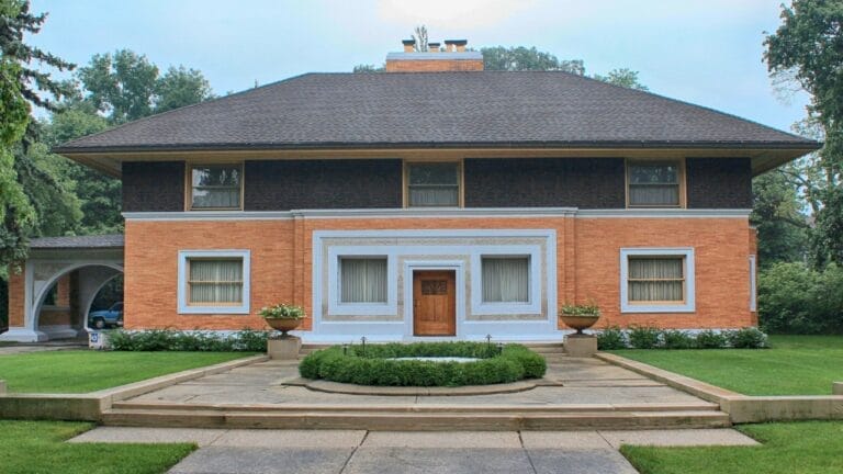 The Home That Put Frank Lloyd Wright on the Map Just Hit the Market 1 The Home That Put Frank Lloyd Wright on the Map Just Hit the Market - flw winslow house ss1184109004