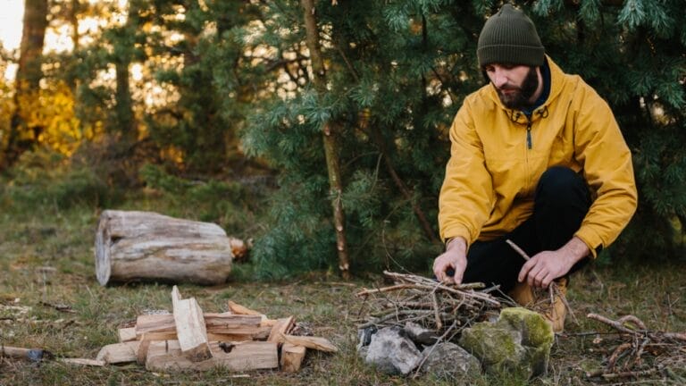 15 Survival Myths That Could Cost You Your Life 1 15 Survival Myths That Could Cost You Your Life - man Survival in the wild dp618017626