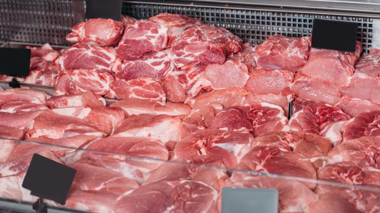 Lab-Grown Meat Hits Farms, Transforming How We Make Food 6 Lab-Grown Meat Hits Farms, Transforming How We Make Food - meat dp188872142 dnoh