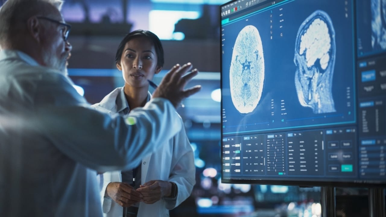 10 Health Benefits of Drinking Ginger Water Every Morning 10 10 Health Benefits of Drinking Ginger Water Every Morning - neuroscience laboratory brain scientist MRI ss2456037163