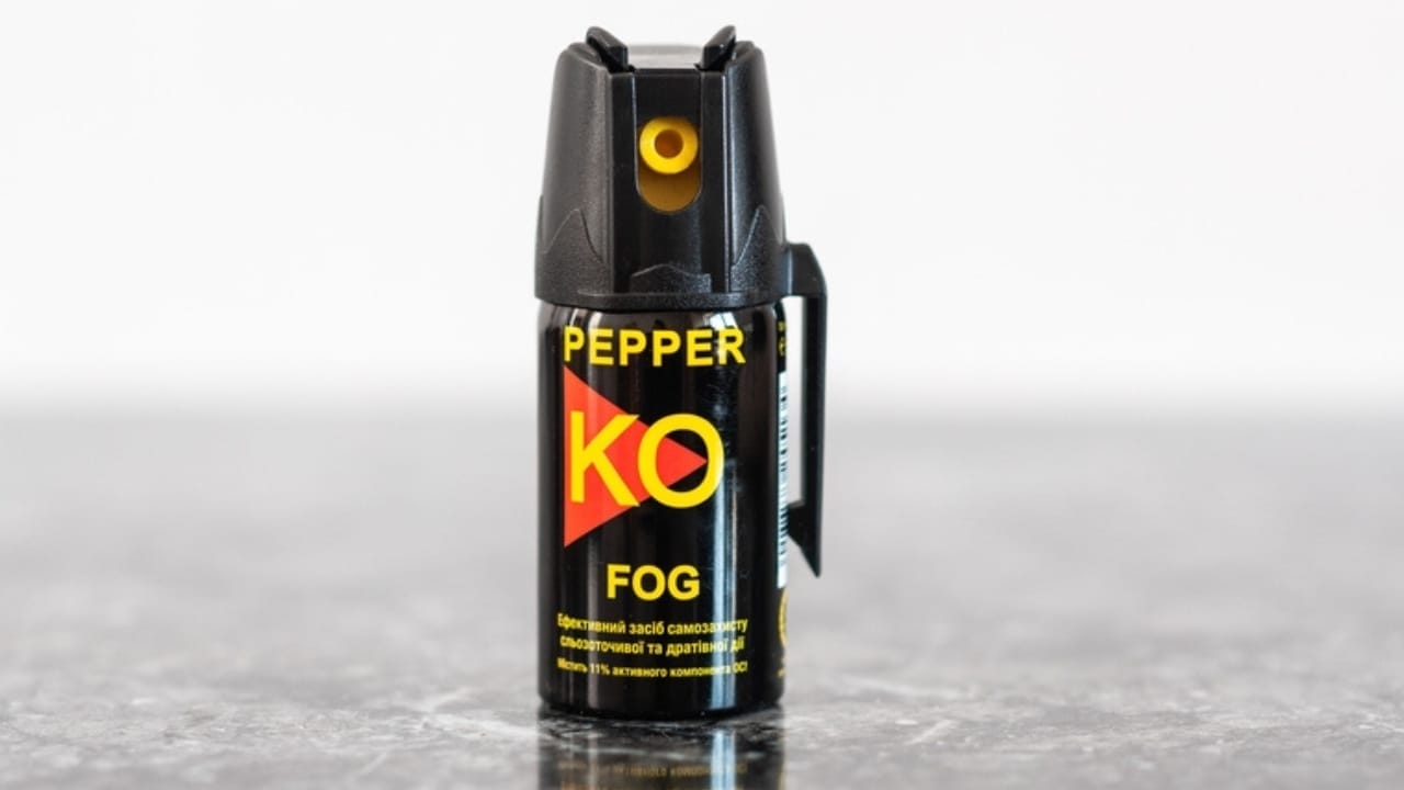 Urban Survival Kit: 16 Non-Lethal Essentials for Modern Self-Defense 4 Urban Survival Kit: 16 Non-Lethal Essentials for Modern Self-Defense - pepper spray ss2053854971