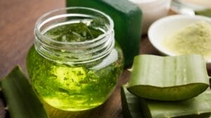 12 Plants You Can Use as Natural Soap 1 12 Plants You Can Use as Natural Soap - Aloe vera juice ss758346052