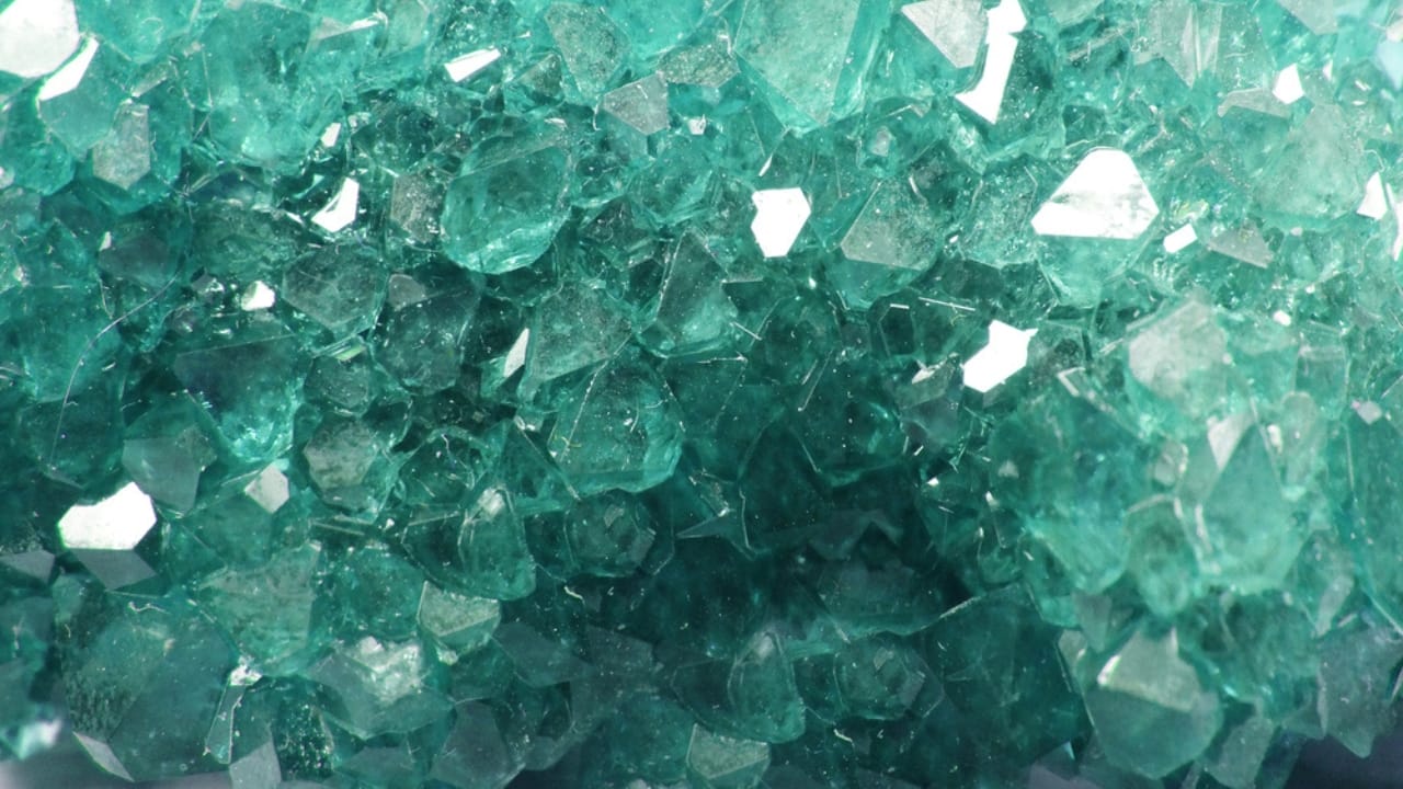 25 Most Popular Gemstones, Their Symbolism & Value 11 25 Most Popular Gemstones, Their Symbolism & Value - Aquamarine gemstone dp299165198