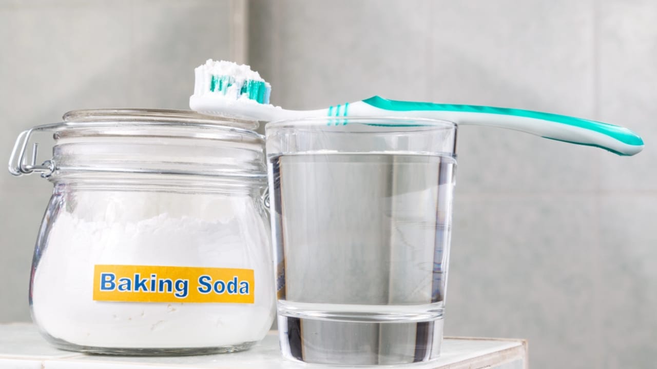 14 Clever Ways to Use Baking Soda Around the House - Baking soda used to brighten teeth dp85976554