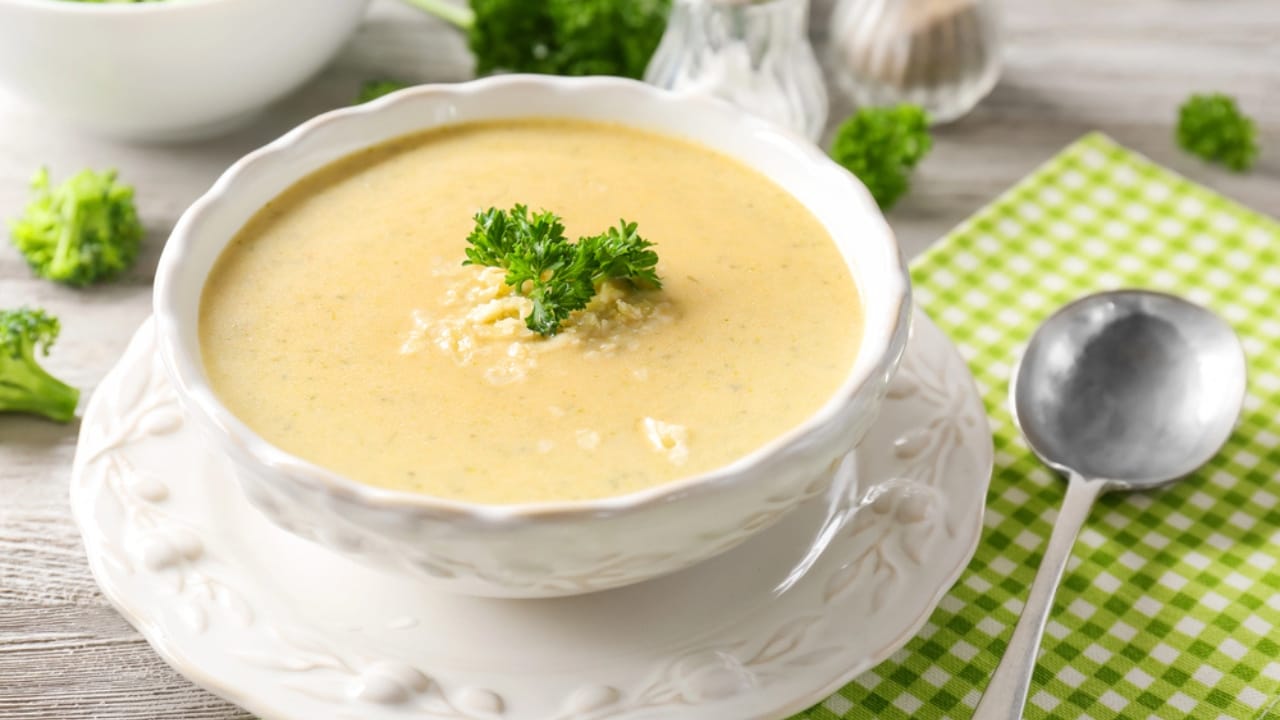 10 High-Protein Soups That Make Weight Loss Feel Like Comfort Food - Broccoli and Cheddar Soup dp167754588