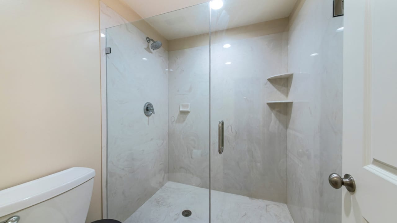 18 Bathroom Organization Hacks to Declutter Your Space 19 18 Bathroom Organization Hacks to Declutter Your Space - Corner Shelves dp484264860