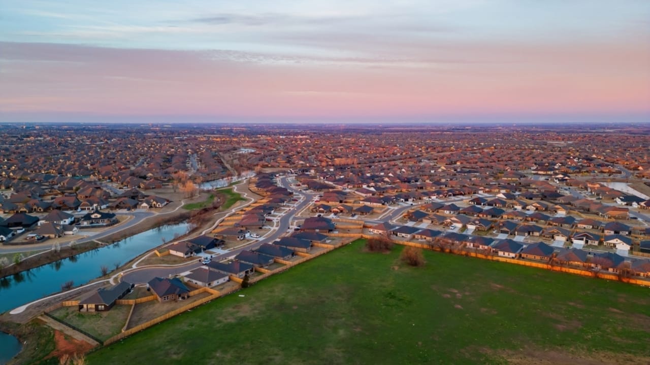 20 Most Affordable Southern Cities for a $3,000 Monthly Budget or Less 17 20 Most Affordable Southern Cities for a $3,000 Monthly Budget or Less - Edmond Oklahoma ss2276024359