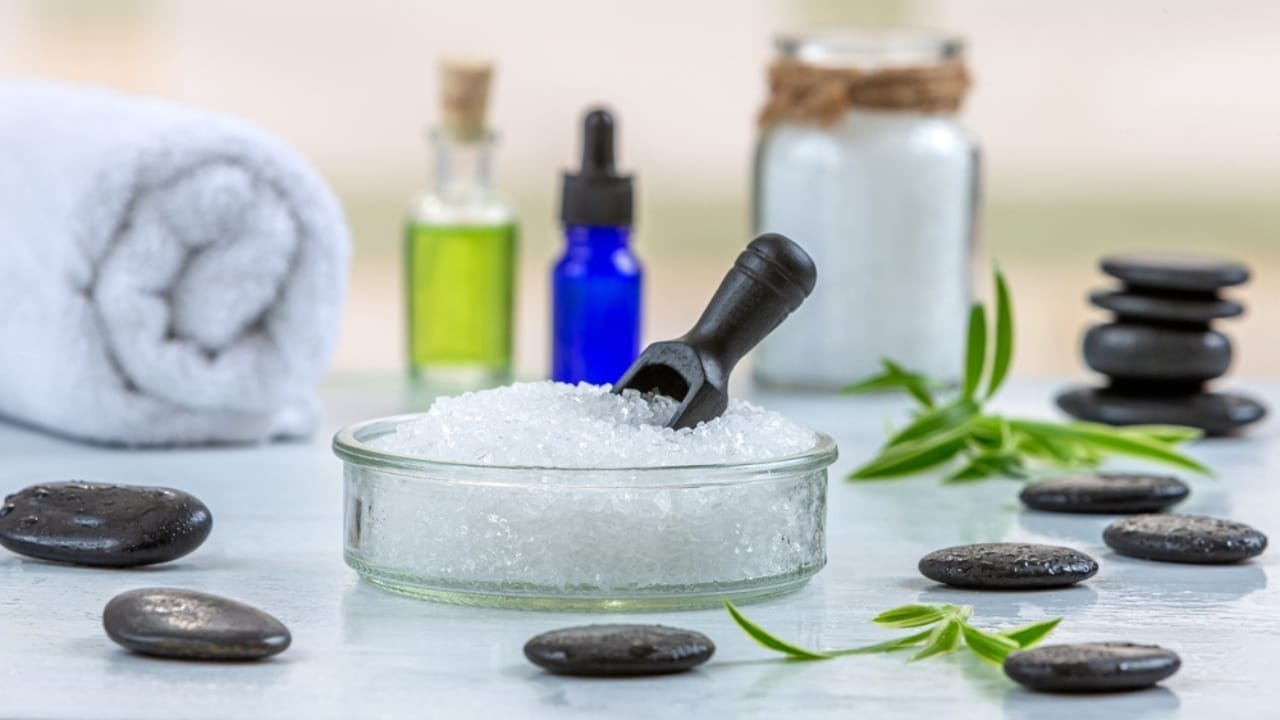 Forget Chemical Sprays: Why Epsom Salt Potpourri is the New Go-To for Fresh Homes 7 Forget Chemical Sprays: Why Epsom Salt Potpourri is the New Go-To for Fresh Homes - Epsom Salt ss2130558011