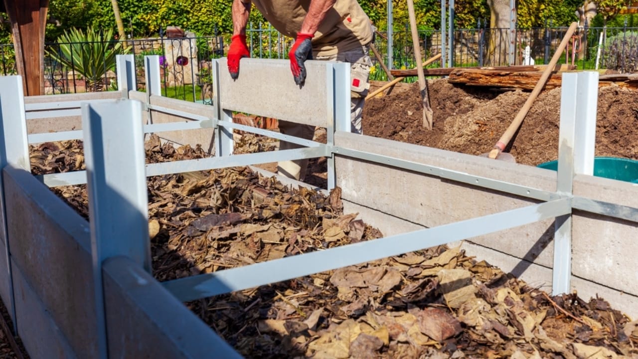 Turning Leaves into Gold: 10 Green Ways to Use Fall Foliage 9 Turning Leaves into Gold: 10 Green Ways to Use Fall Foliage - Raised Beds with leaves ss2289805663