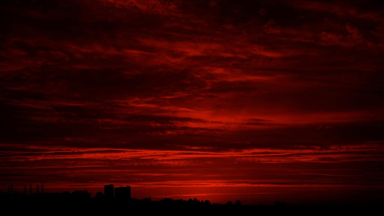 20 Skills Everyone Should Master in Uncertain Times 16 20 Skills Everyone Should Master in Uncertain Times - Red night sky ss1826878196