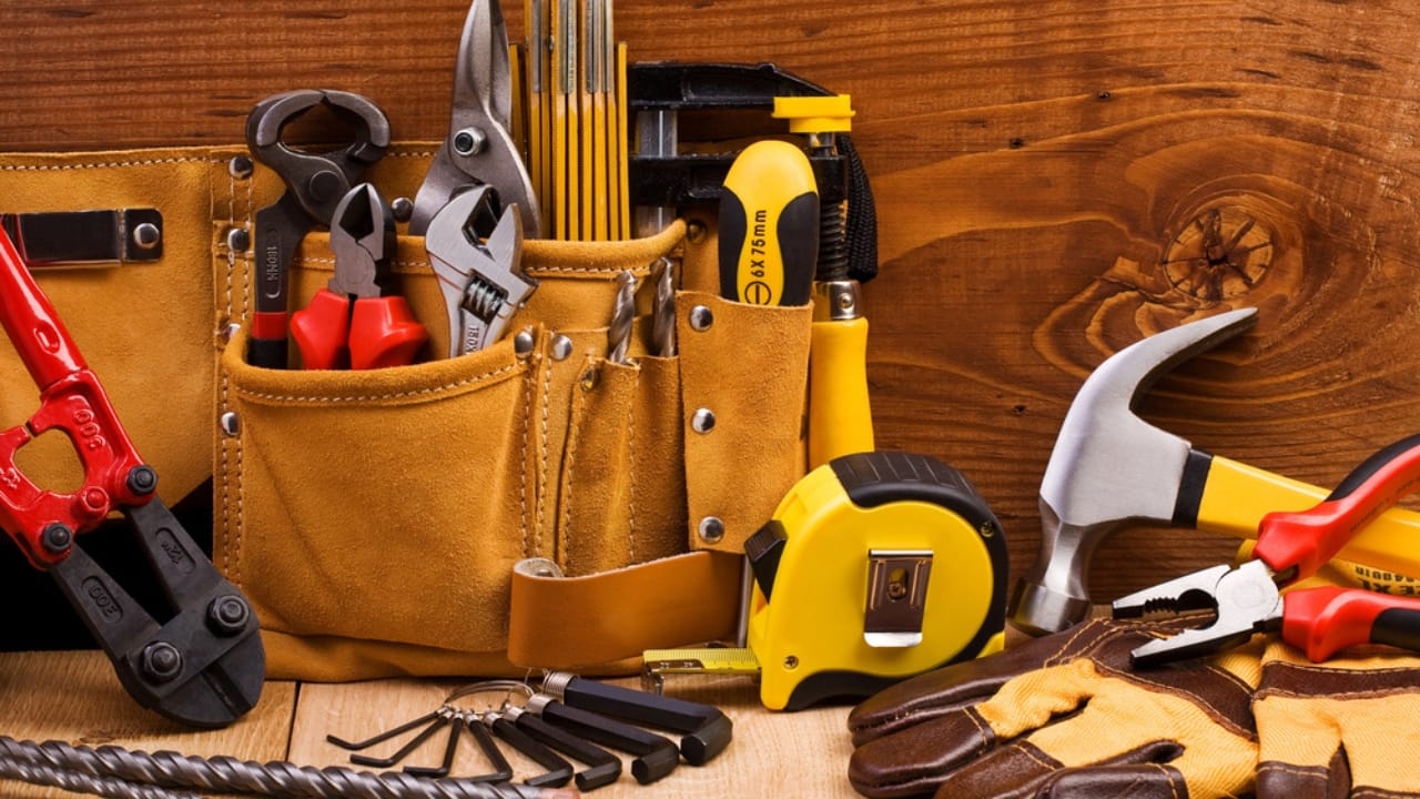 Quality Over Quantity: 20 Home Essentials You Should Never Scrimp On 20 Quality Over Quantity: 20 Home Essentials You Should Never Scrimp On - Tool set dp5993221