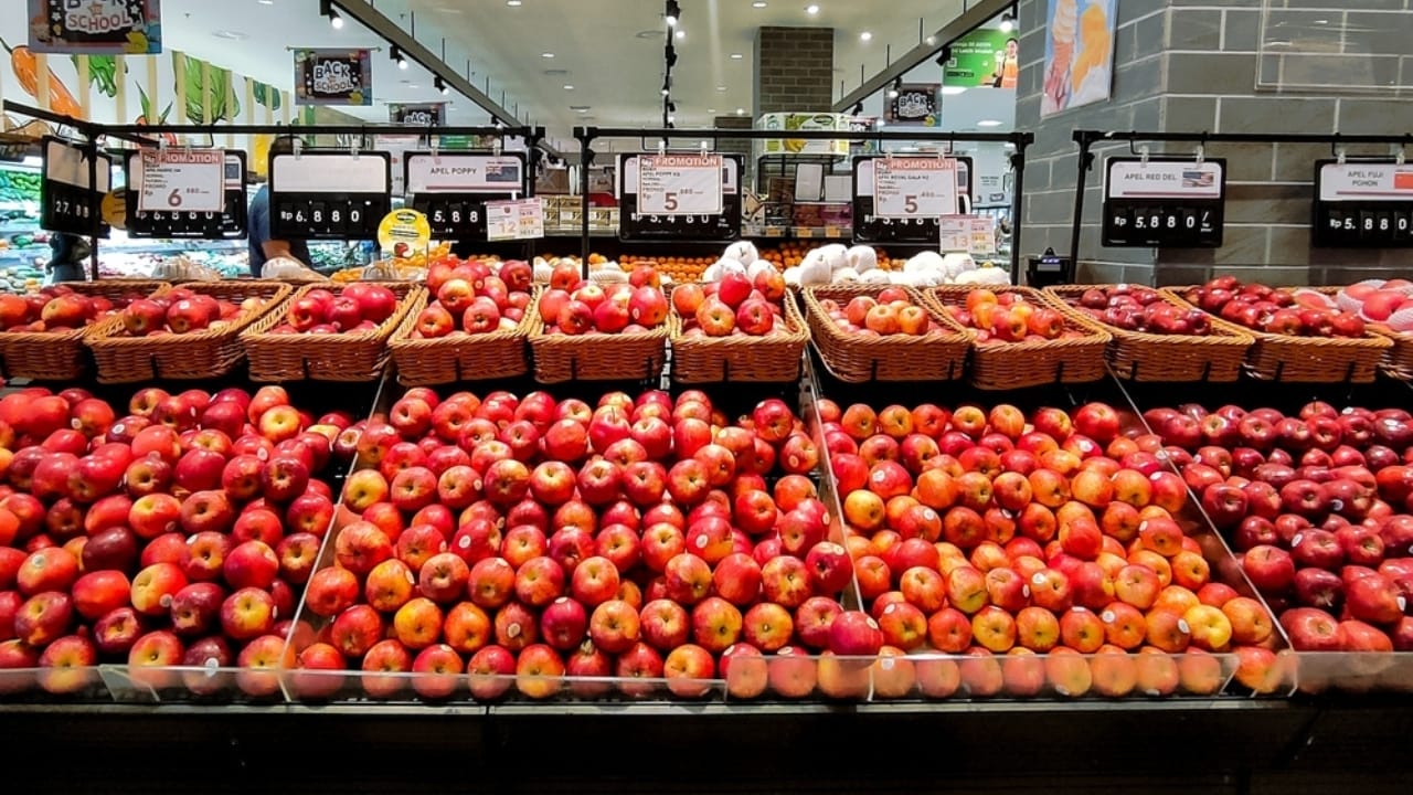 10 Smart Shopping Finds to Snag This October 7 10 Smart Shopping Finds to Snag This October - apple ss2334307721